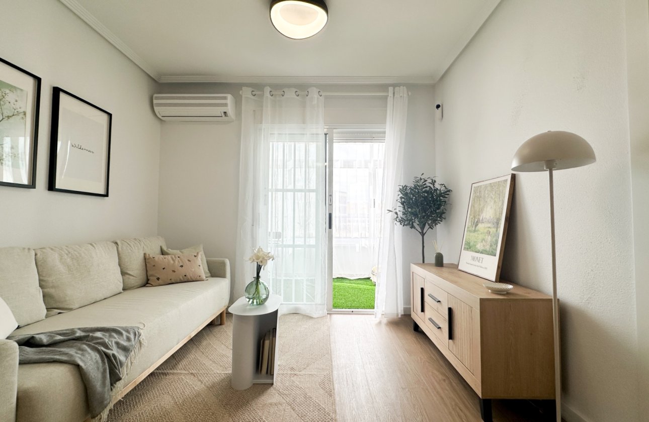 Resale - Apartment -
Orihuela Costa - Costa Blanca