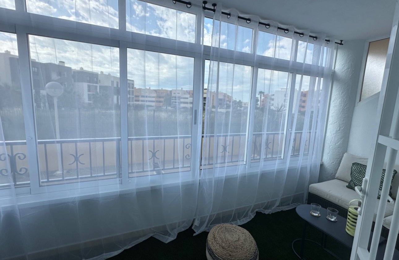 Resale - Apartment -
Orihuela Costa - Costa Blanca