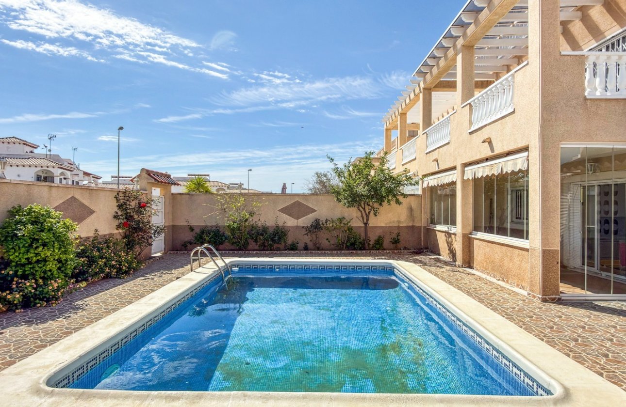 Resale - Apartment -
Orihuela Costa - Costa Blanca