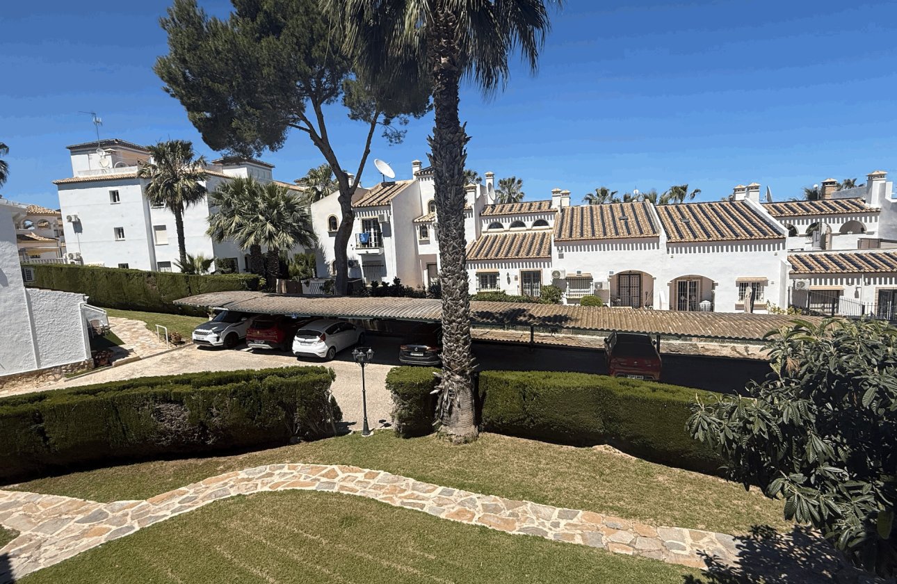 Resale - Apartment -
Orihuela Costa - Costa Blanca