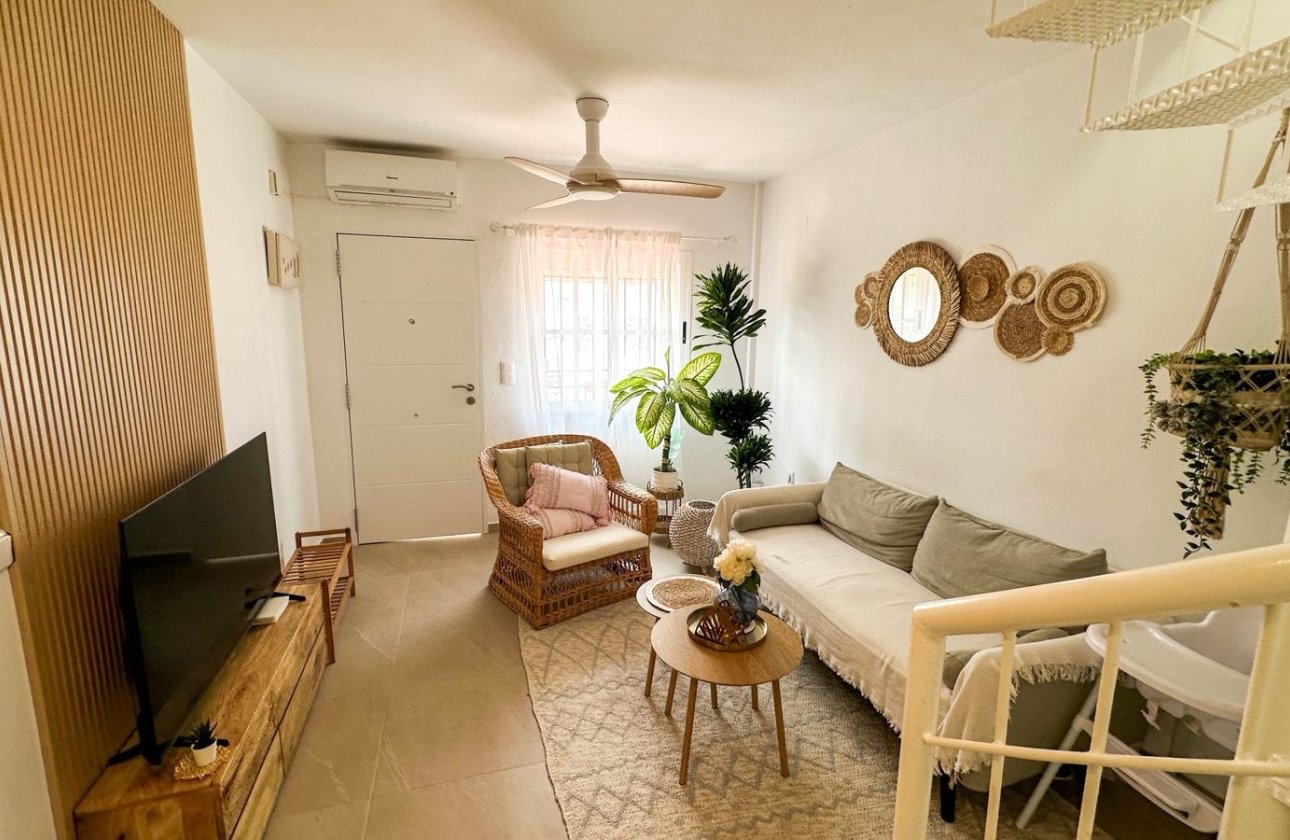 Resale - Apartment -
Orihuela Costa - Costa Blanca