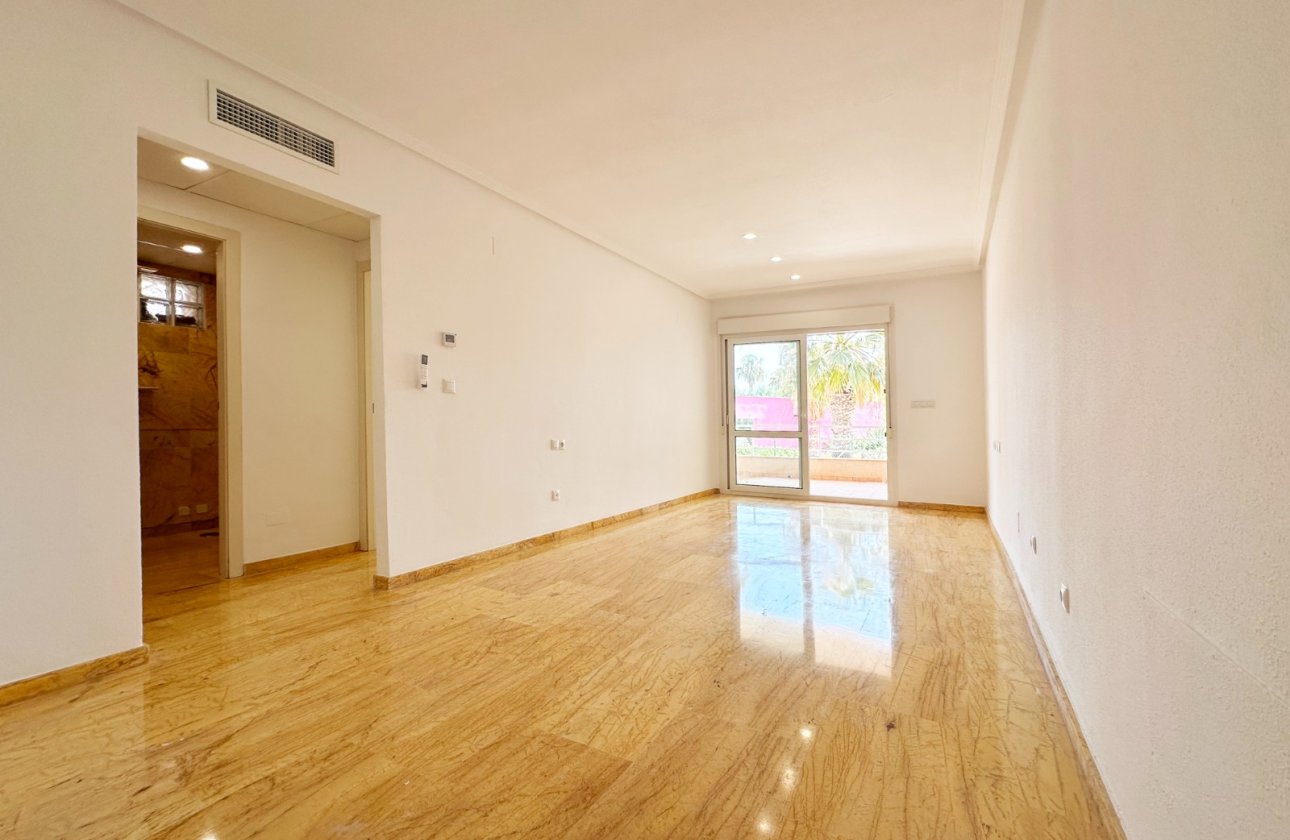 Resale - Apartment -
Orihuela Costa - Costa Blanca