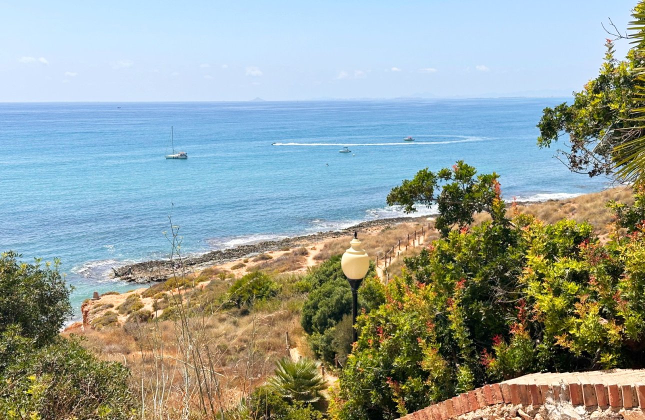 Resale - Apartment -
Orihuela Costa - Costa Blanca
