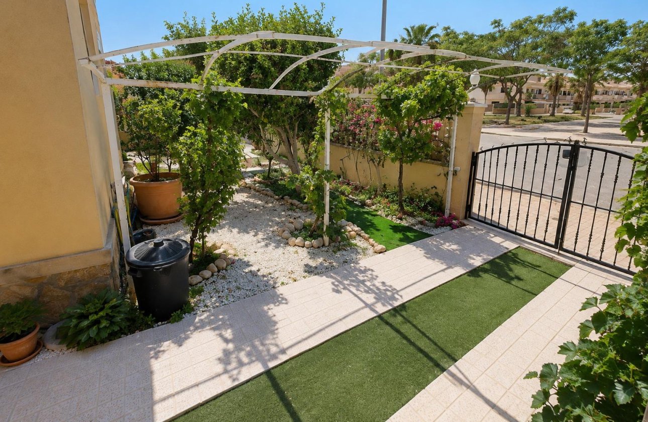 Resale - Apartment -
Orihuela Costa - Costa Blanca