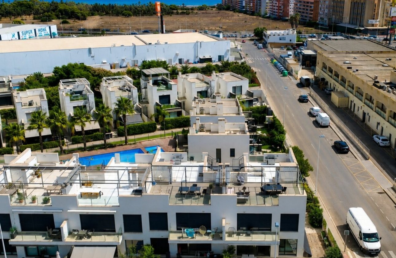 Resale - Apartment -
Orihuela Costa - Costa Blanca