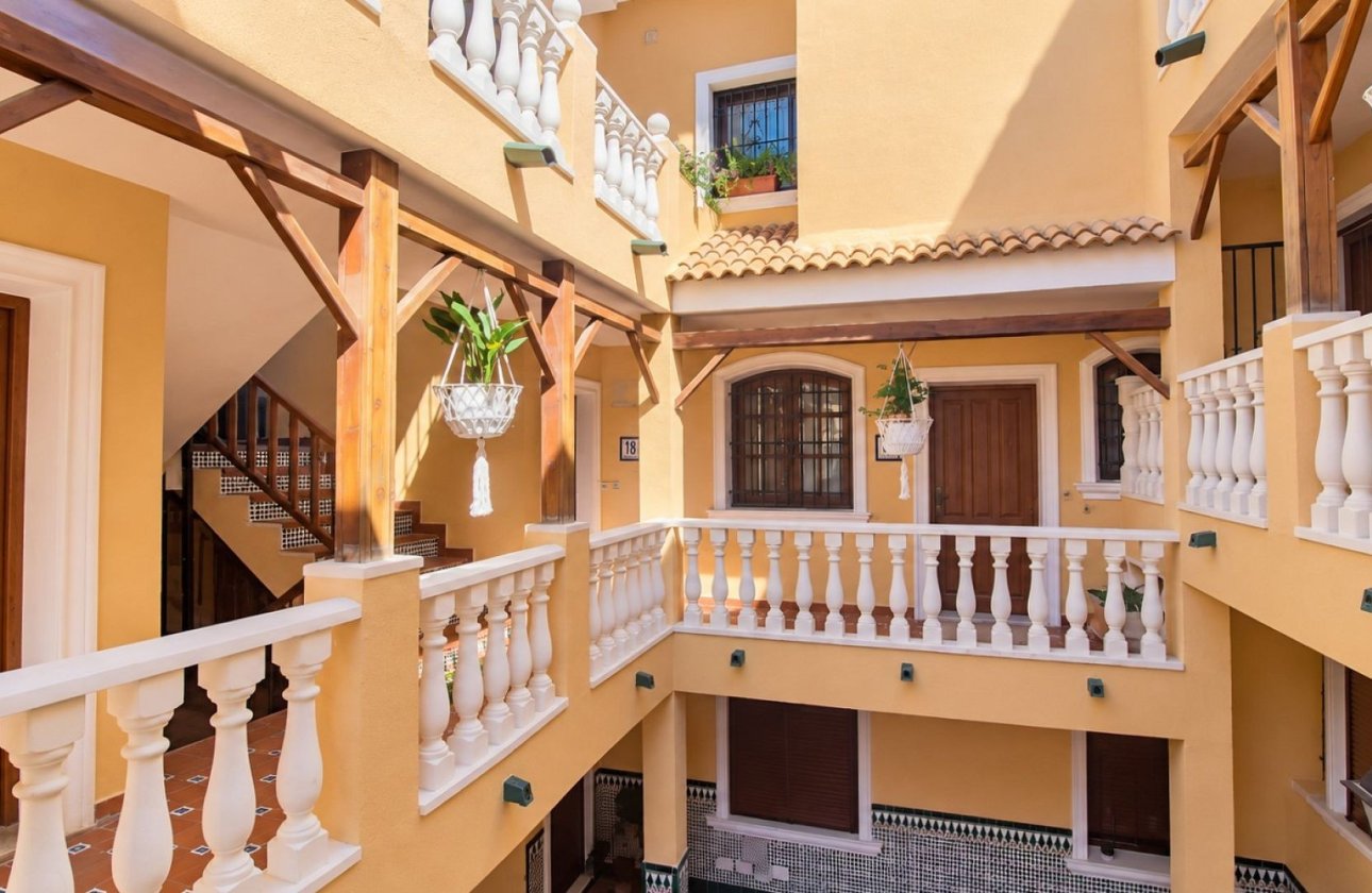 Resale - Apartment -
Orihuela Costa - Costa Blanca