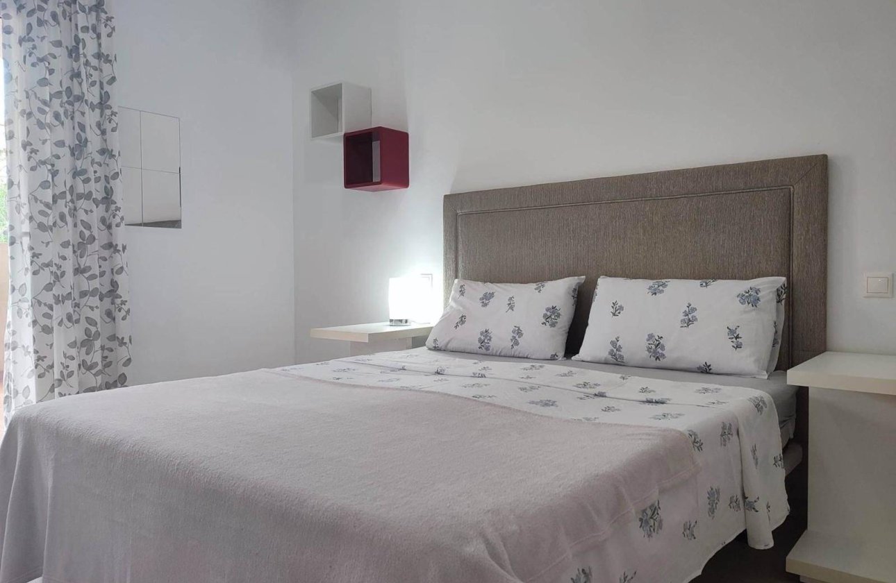 Resale - Apartment -
Orihuela Costa - Horizonte - La Campana