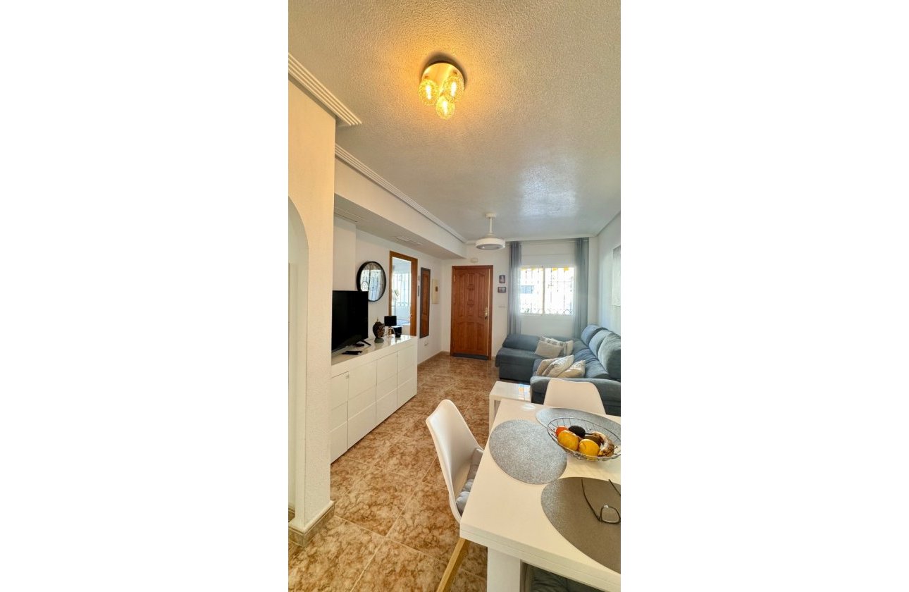 Resale - Apartment -
Orihuela Costa - La Ciñuelica