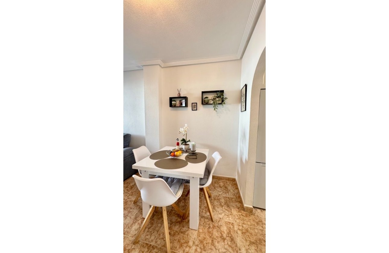 Resale - Apartment -
Orihuela Costa - La Ciñuelica
