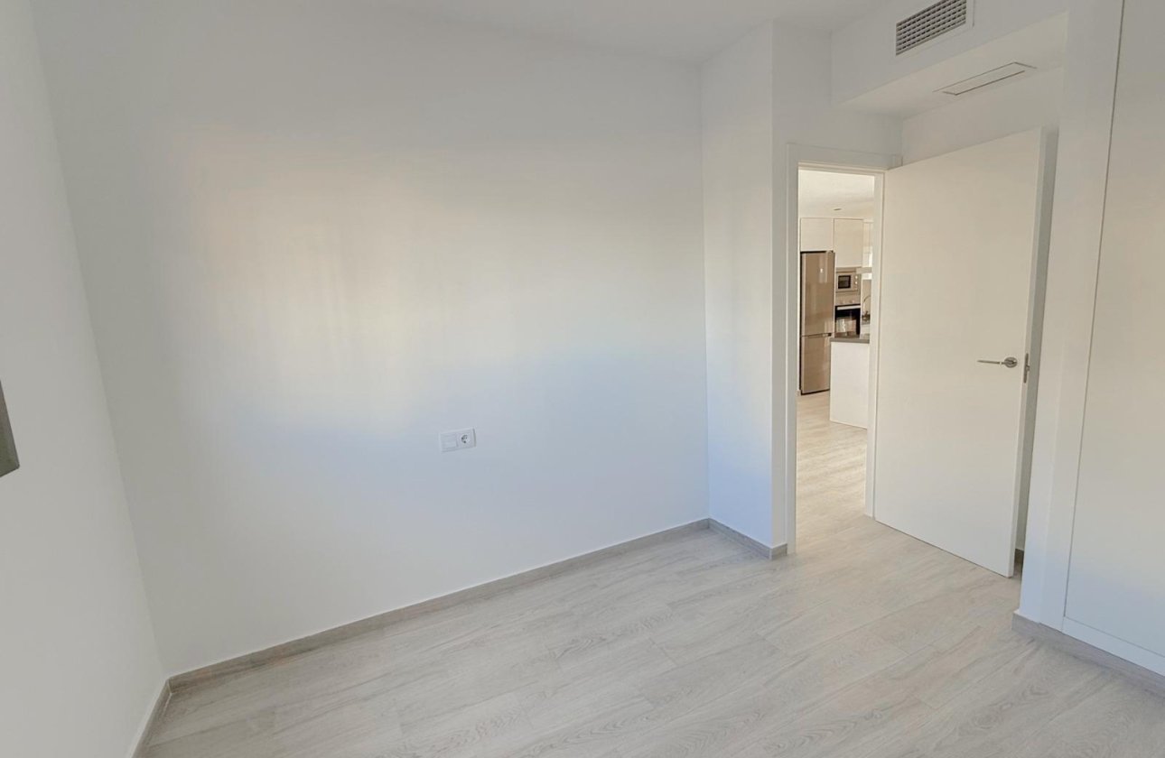Resale - Apartment -
Orihuela Costa - La Zenia