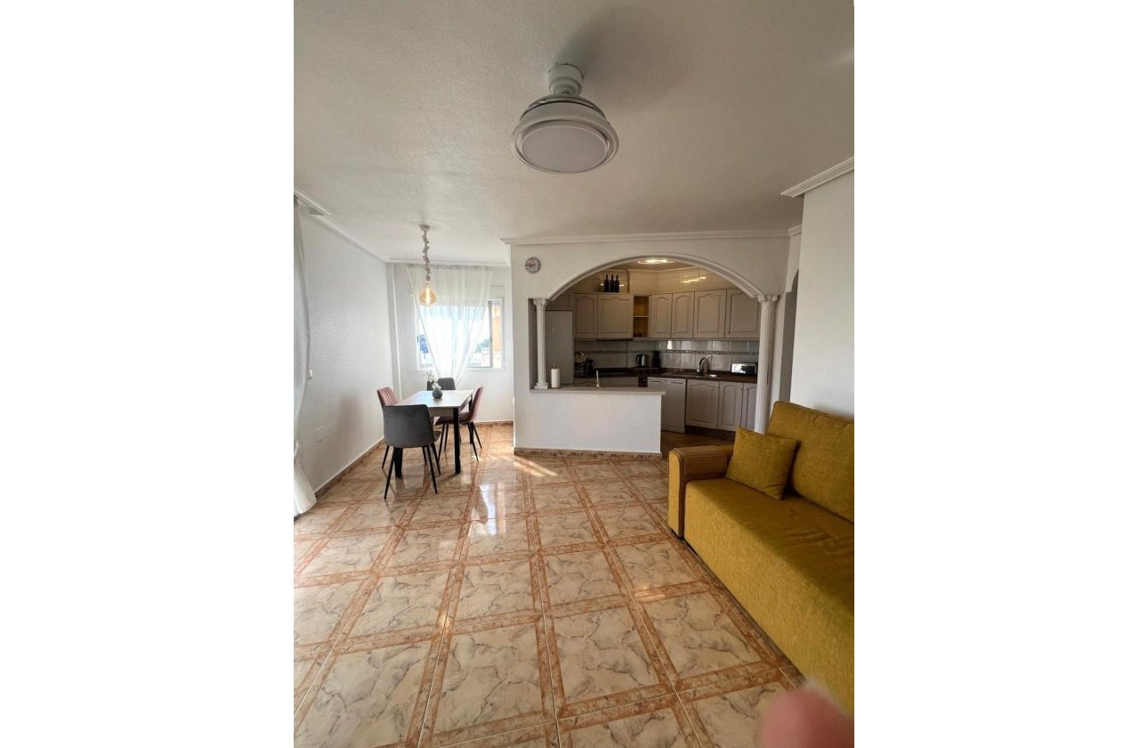 Resale - Apartment -
Orihuela Costa - La Zenia