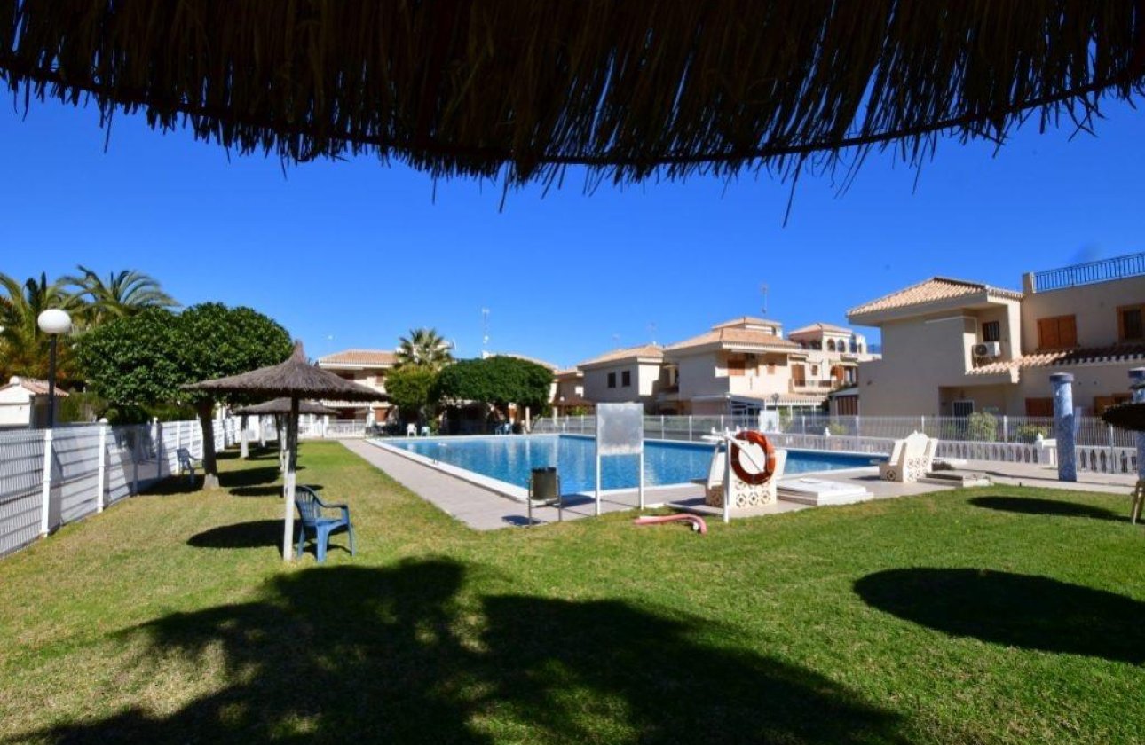 Resale - Apartment -
Orihuela Costa - La Zenia