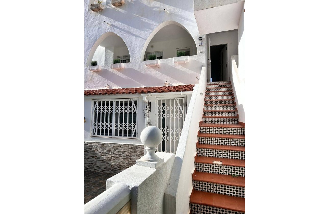 Resale - Apartment -
Orihuela Costa - La Zenia