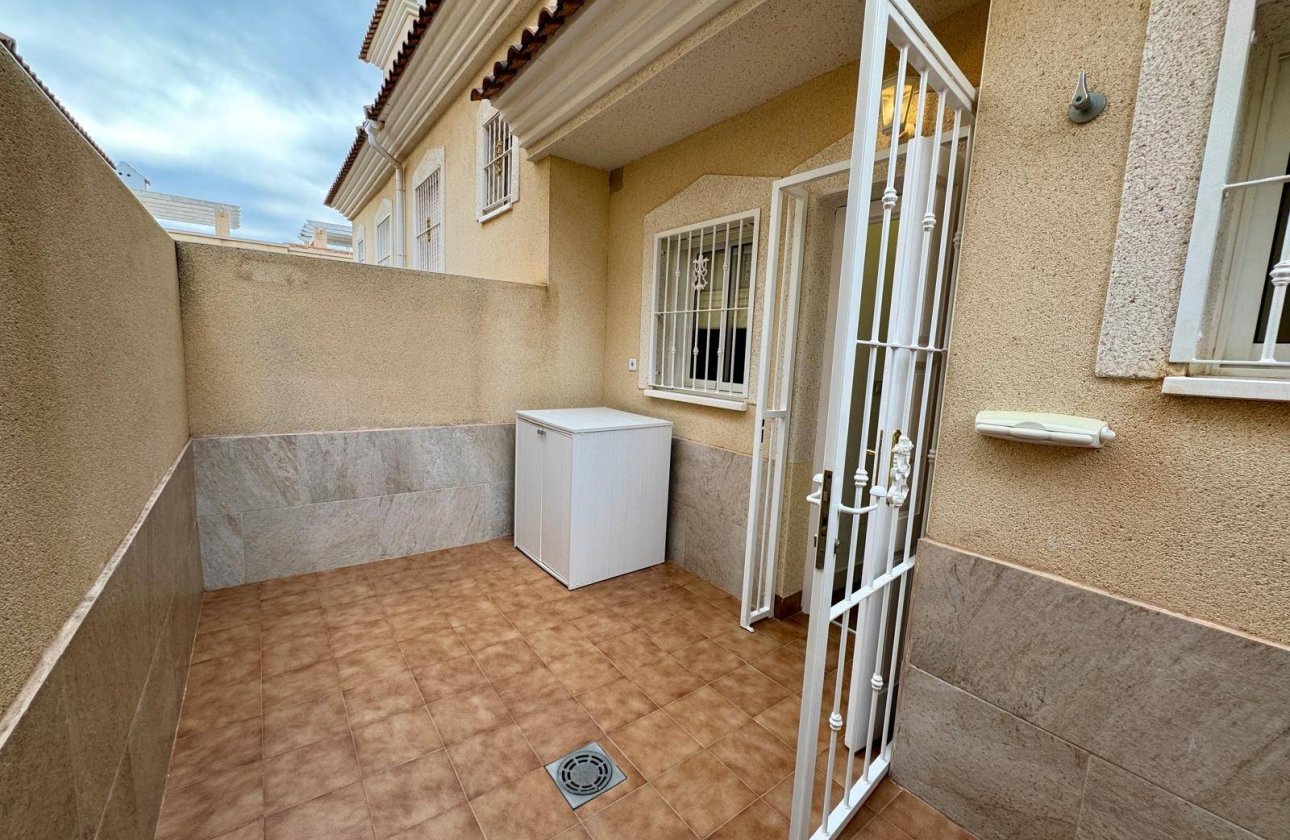 Resale - Apartment -
Orihuela Costa - Las Filipinas