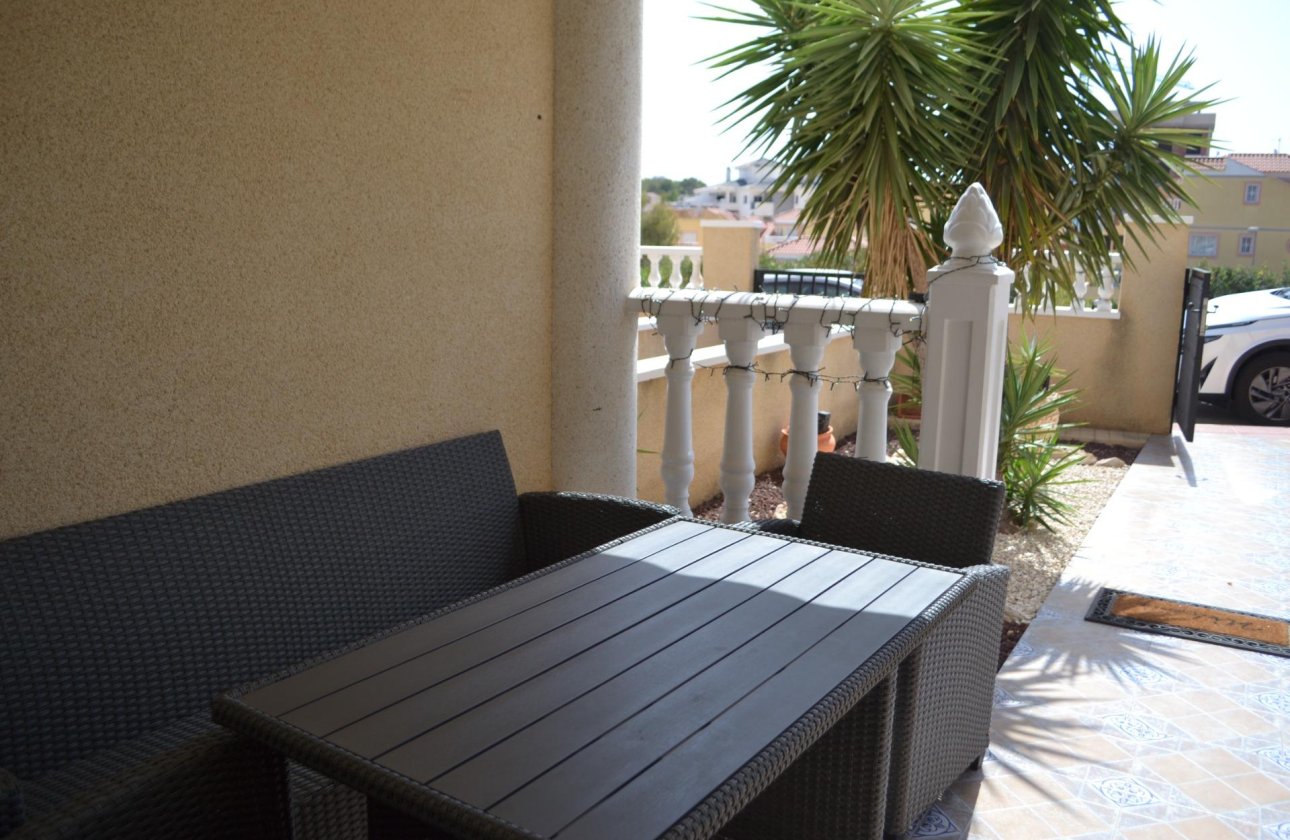 Resale - Apartment -
Orihuela Costa - Las Filipinas