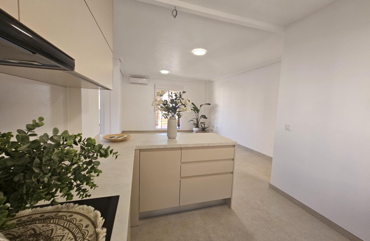 Resale - Apartment -
Orihuela Costa - Lomas de Cabo Roig