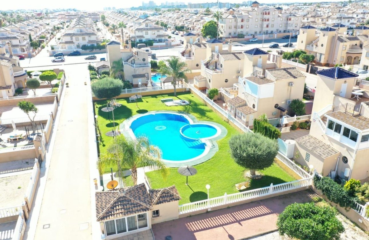 Resale - Apartment -
Orihuela Costa - Lomas de Cabo Roig