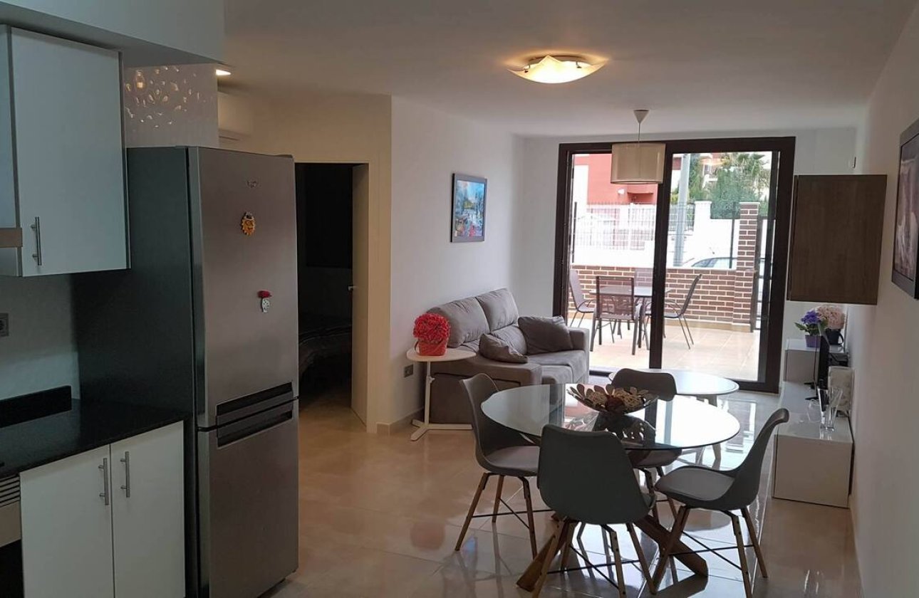 Resale - Apartment -
Orihuela Costa - Lomas de Cabo Roig