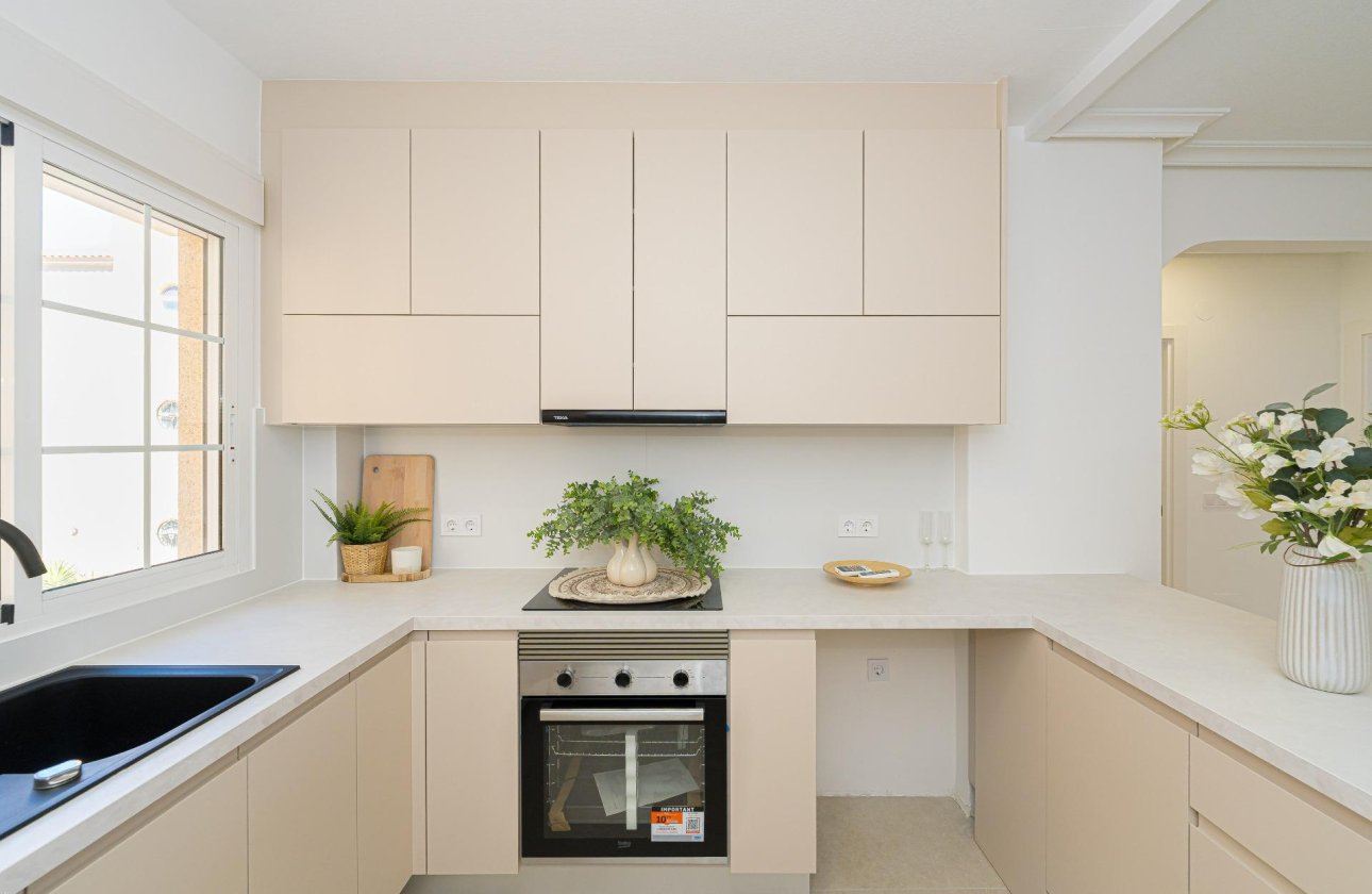 Resale - Apartment -
Orihuela Costa - Lomas de Cabo Roig