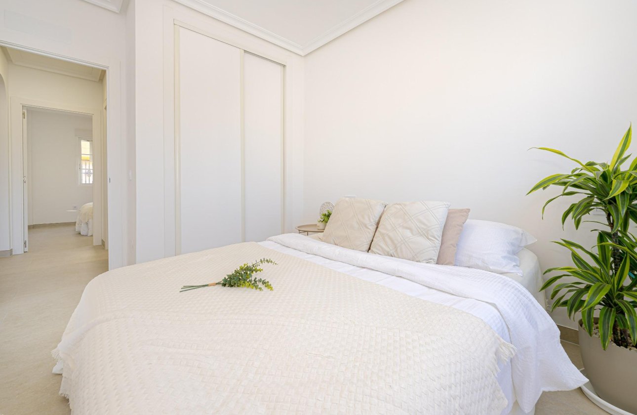 Resale - Apartment -
Orihuela Costa - Lomas de Cabo Roig