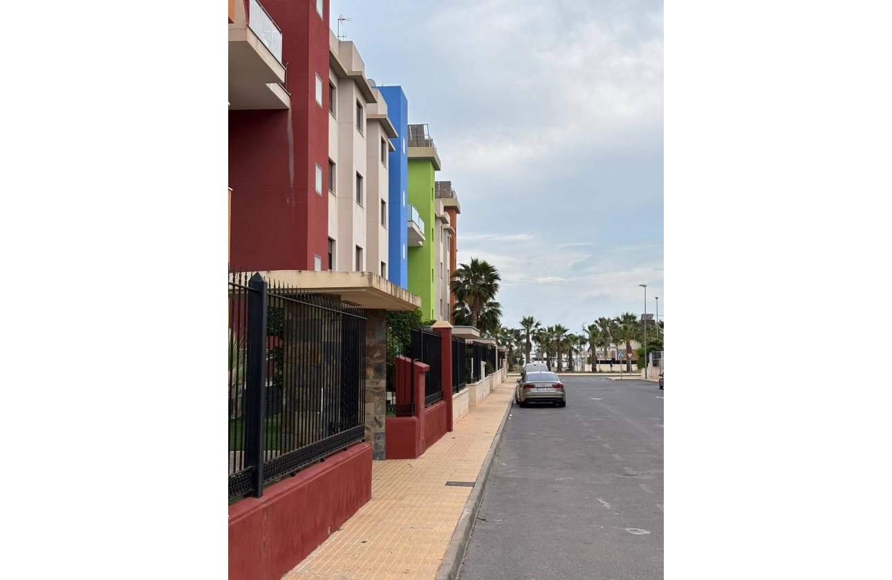 Resale - Apartment -
Orihuela Costa - Lomas de Cabo Roig