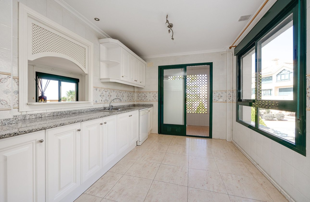 Resale - Apartment -
Orihuela Costa - Lomas de Campoamor