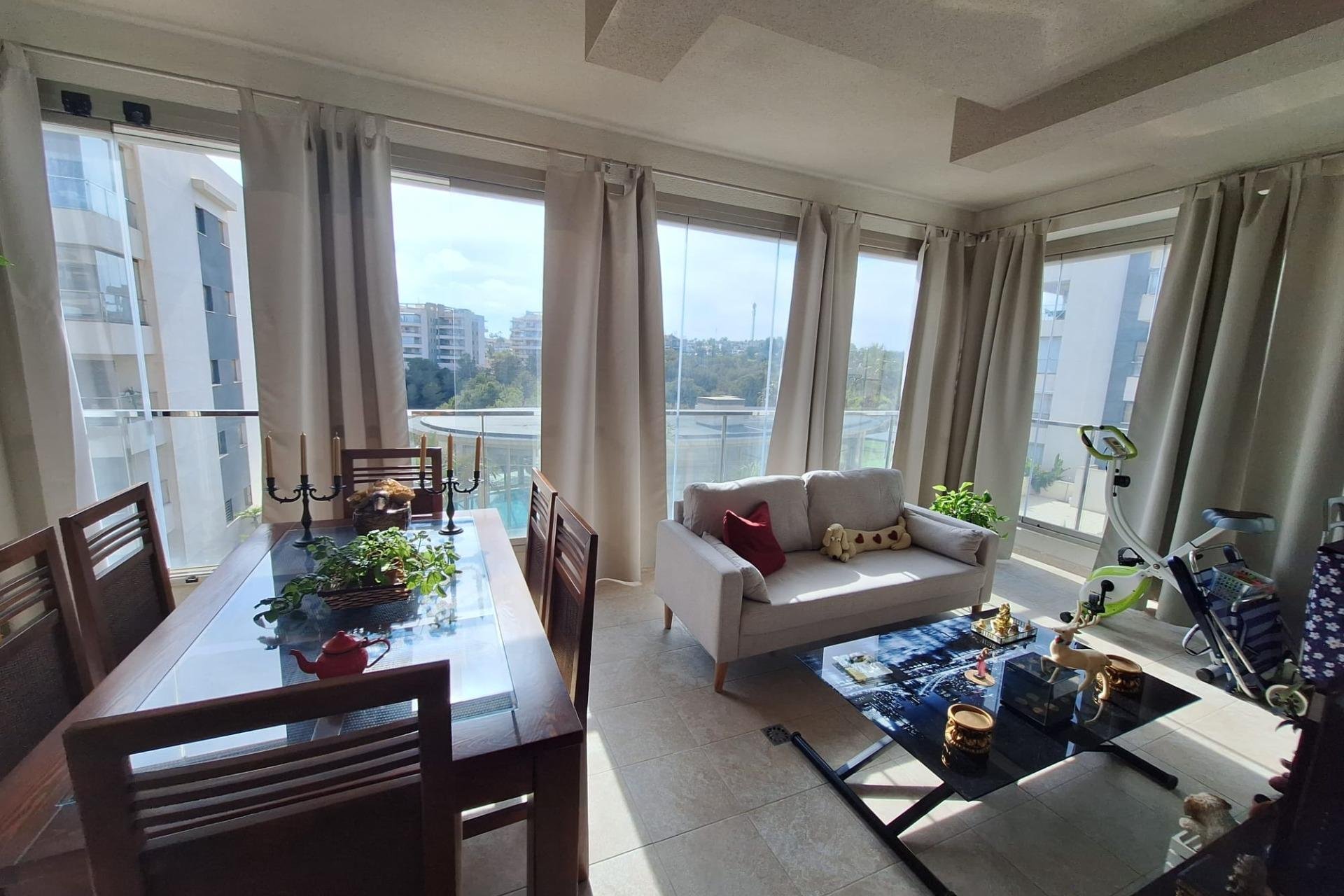 Resale - Apartment -
Orihuela Costa - Los Dolses