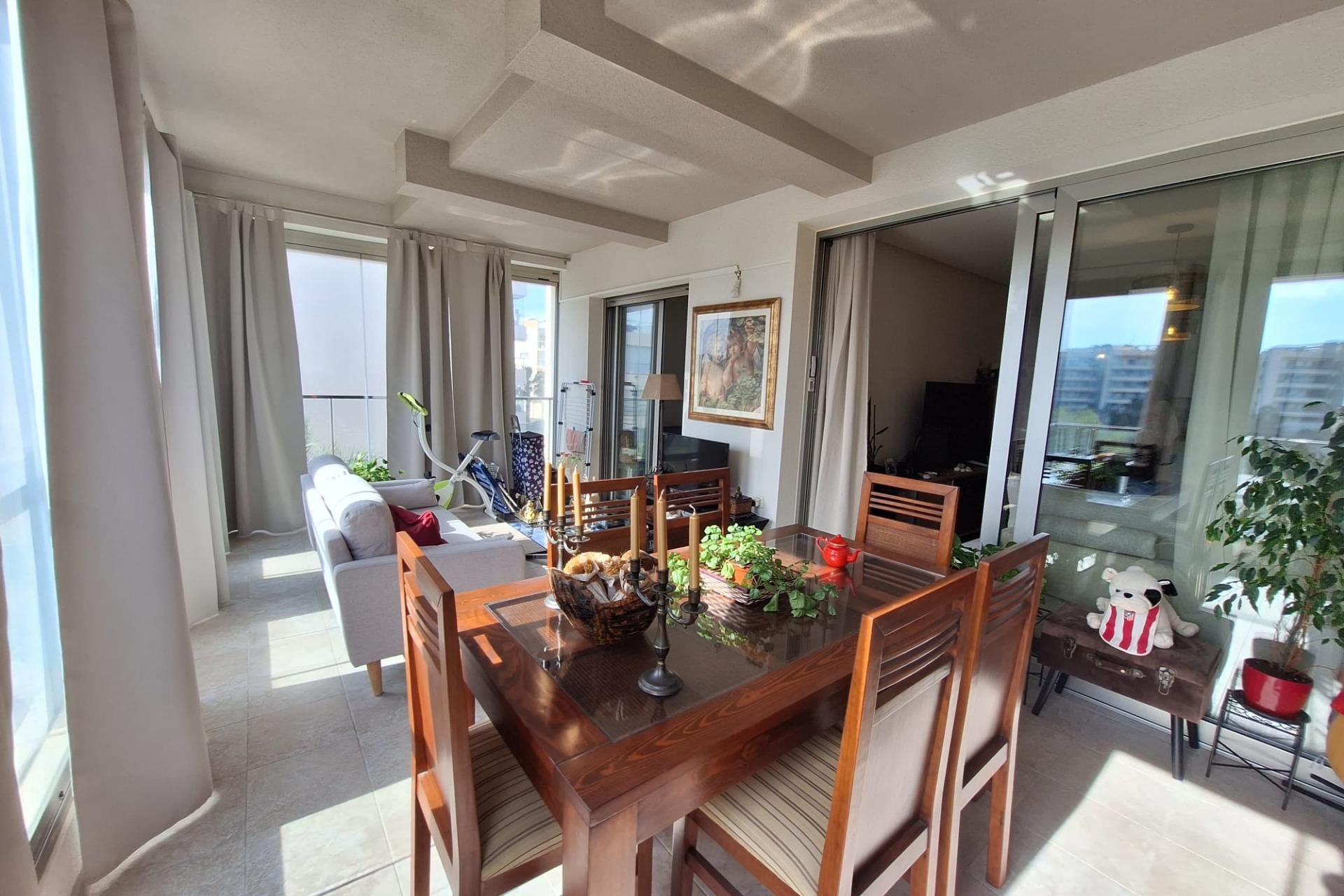 Resale - Apartment -
Orihuela Costa - Los Dolses
