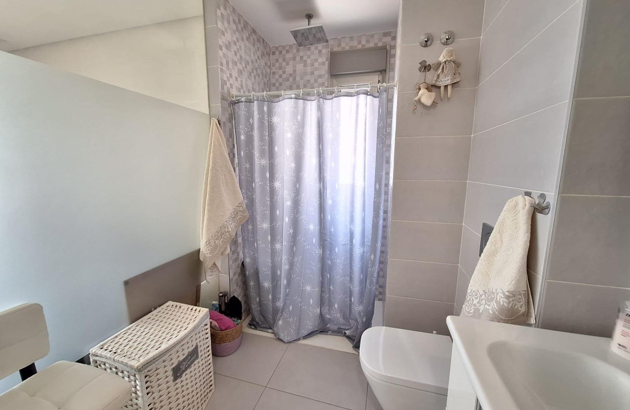 Resale - Apartment -
Orihuela Costa - Los Dolses