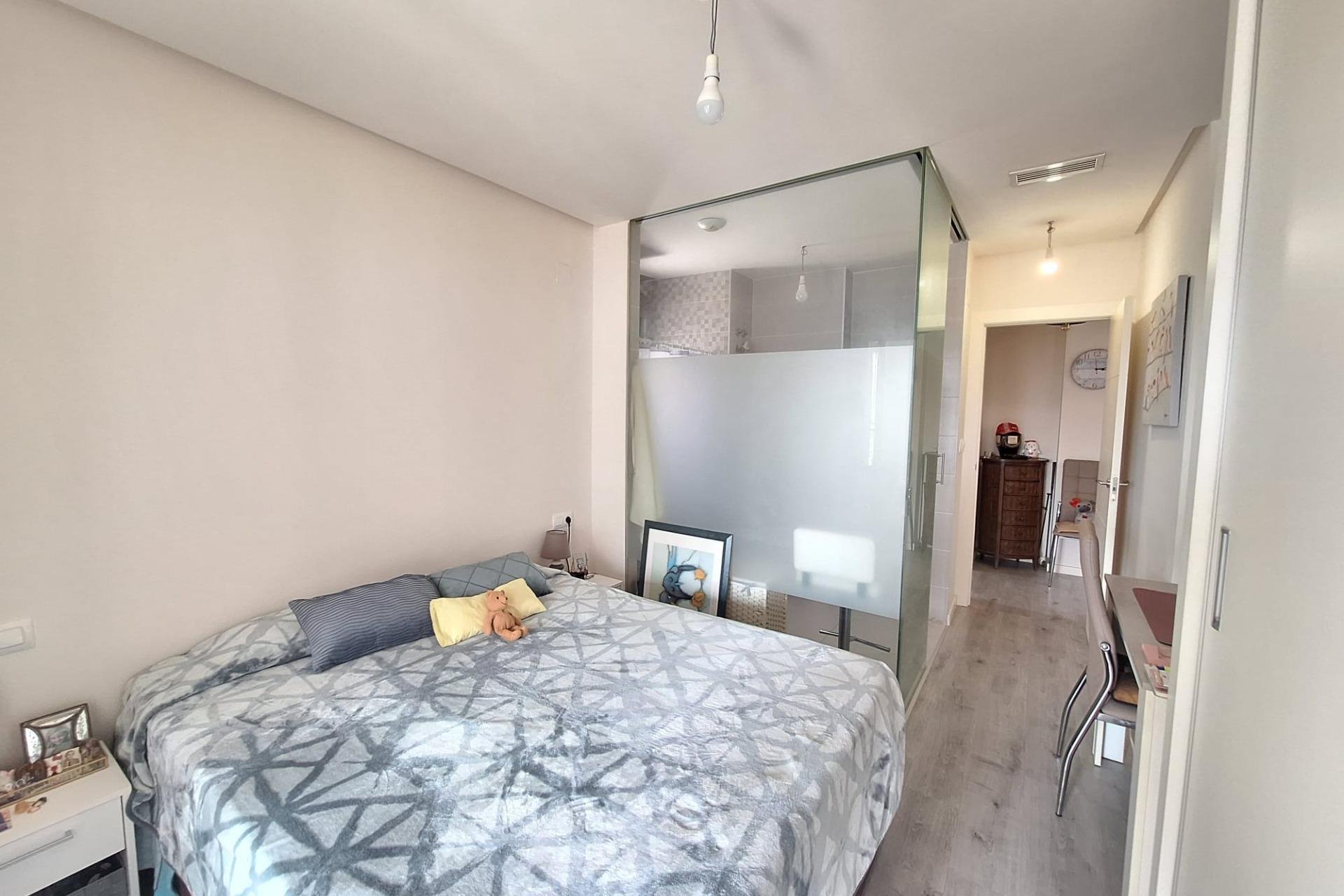 Resale - Apartment -
Orihuela Costa - Los Dolses