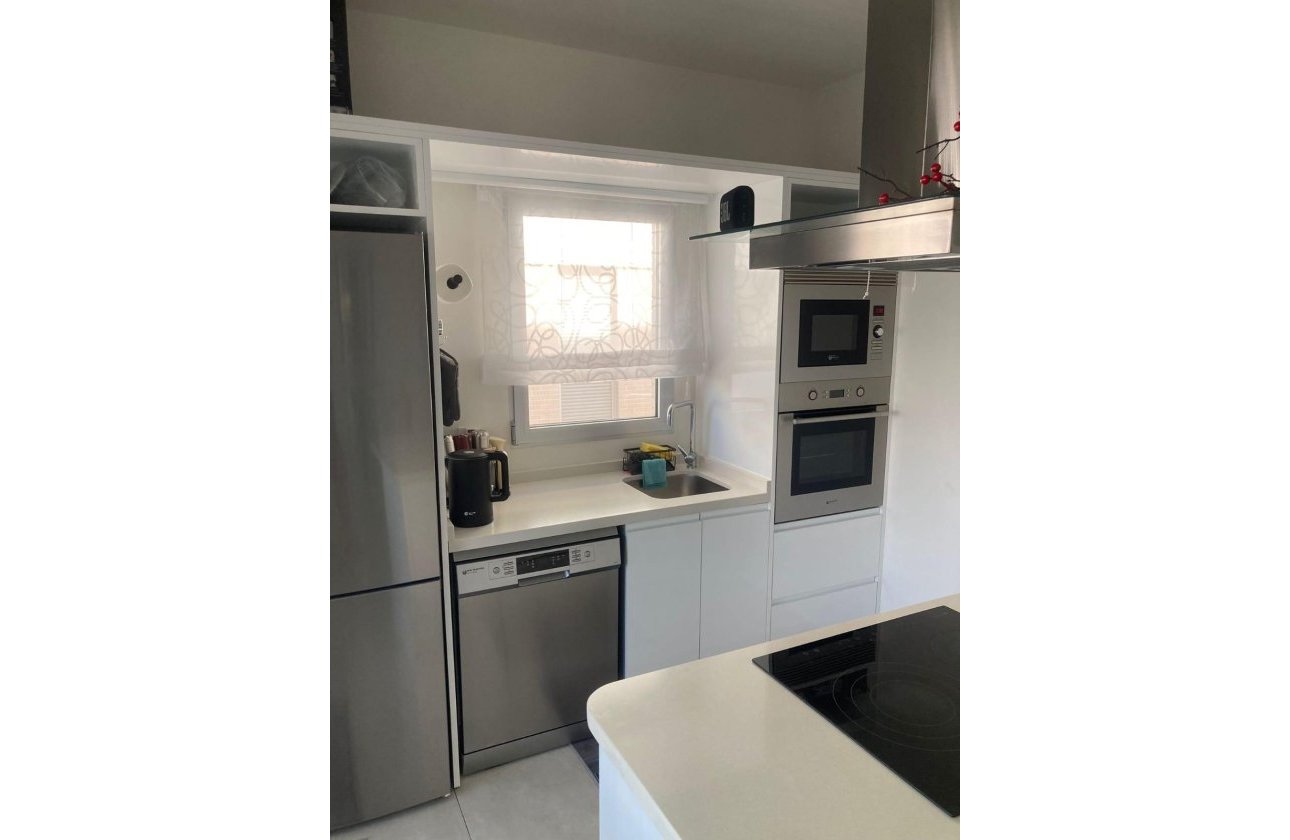 Resale - Apartment -
Orihuela Costa - Los Dolses