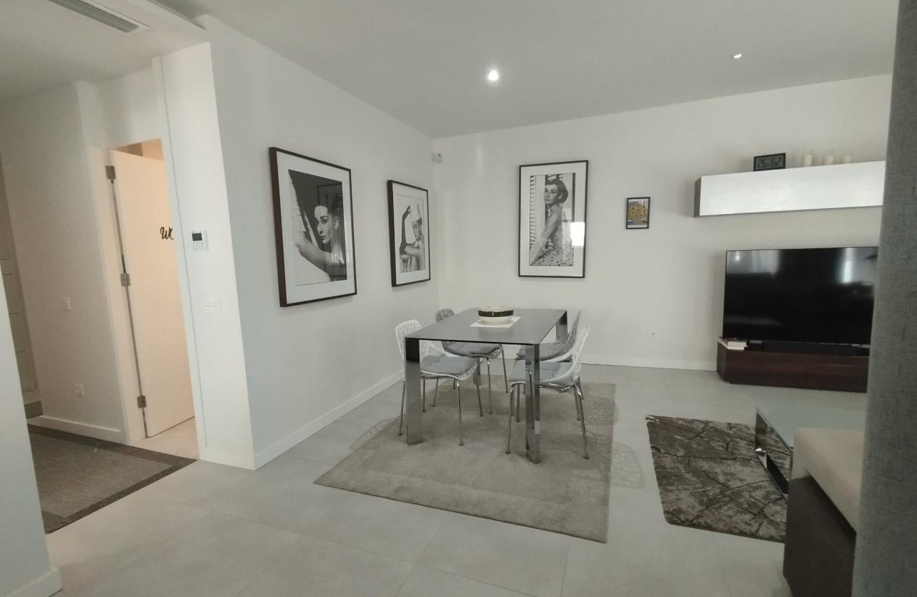 Resale - Apartment -
Orihuela Costa - Los Dolses