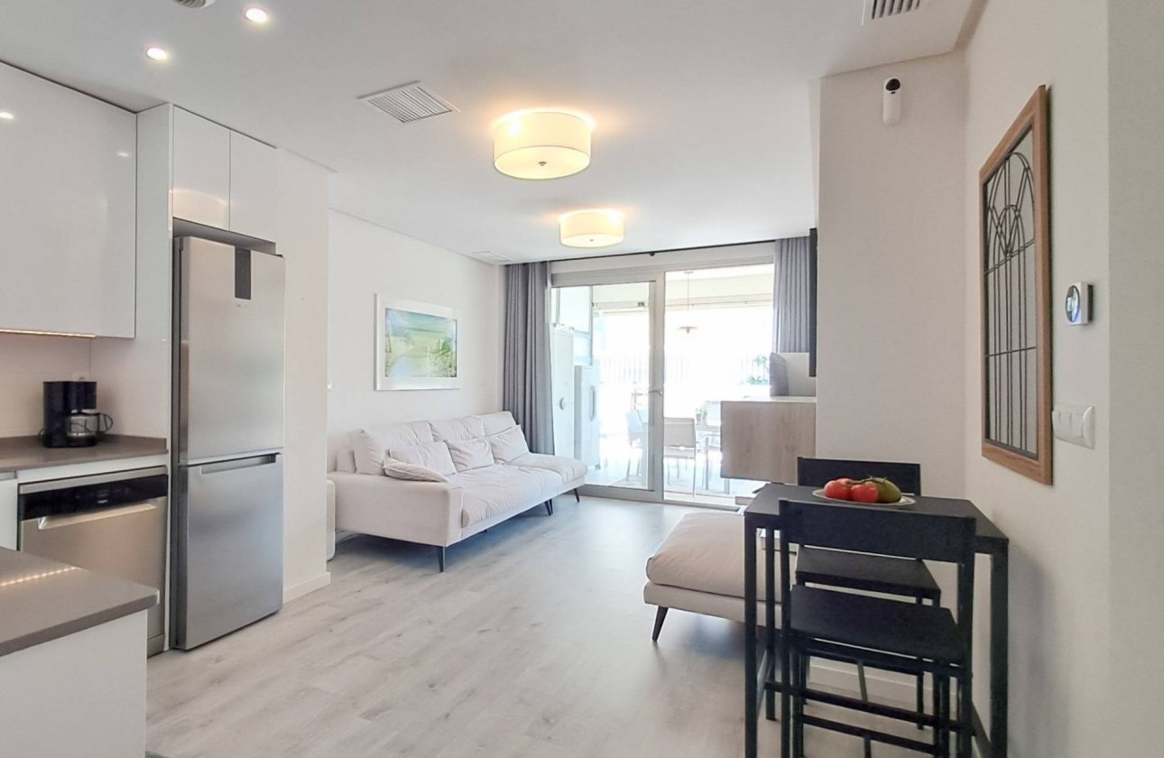 Resale - Apartment -
Orihuela Costa - Los Dolses
