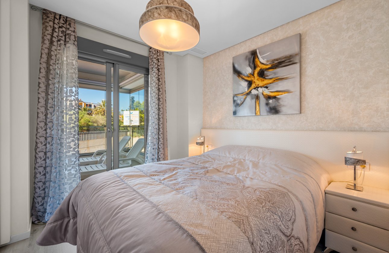 Resale - Apartment -
Orihuela Costa - Los Dolses