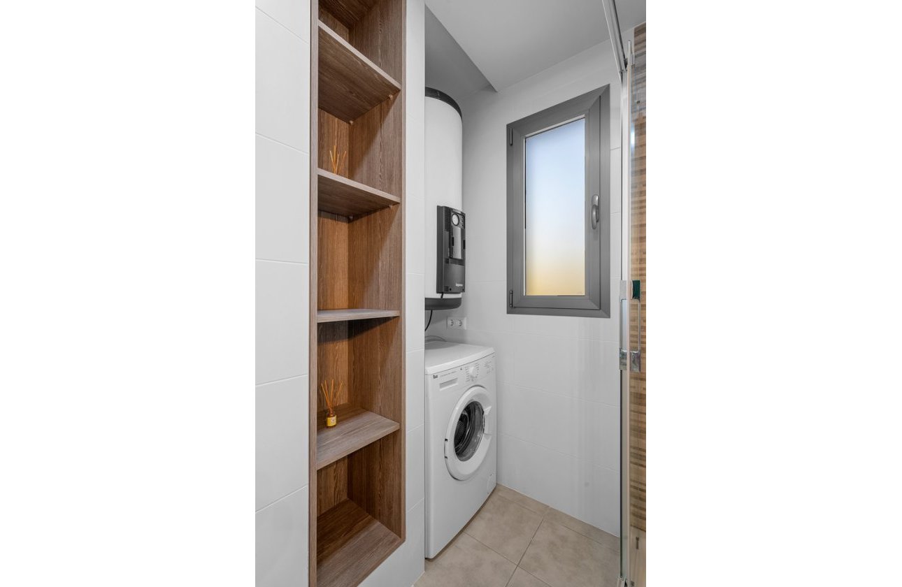 Resale - Apartment -
Orihuela Costa - Los Dolses