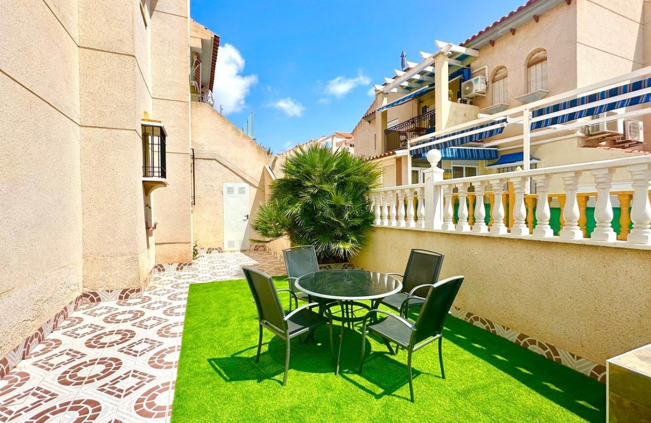 Resale - Apartment -
Orihuela Costa - Playa Flamenca