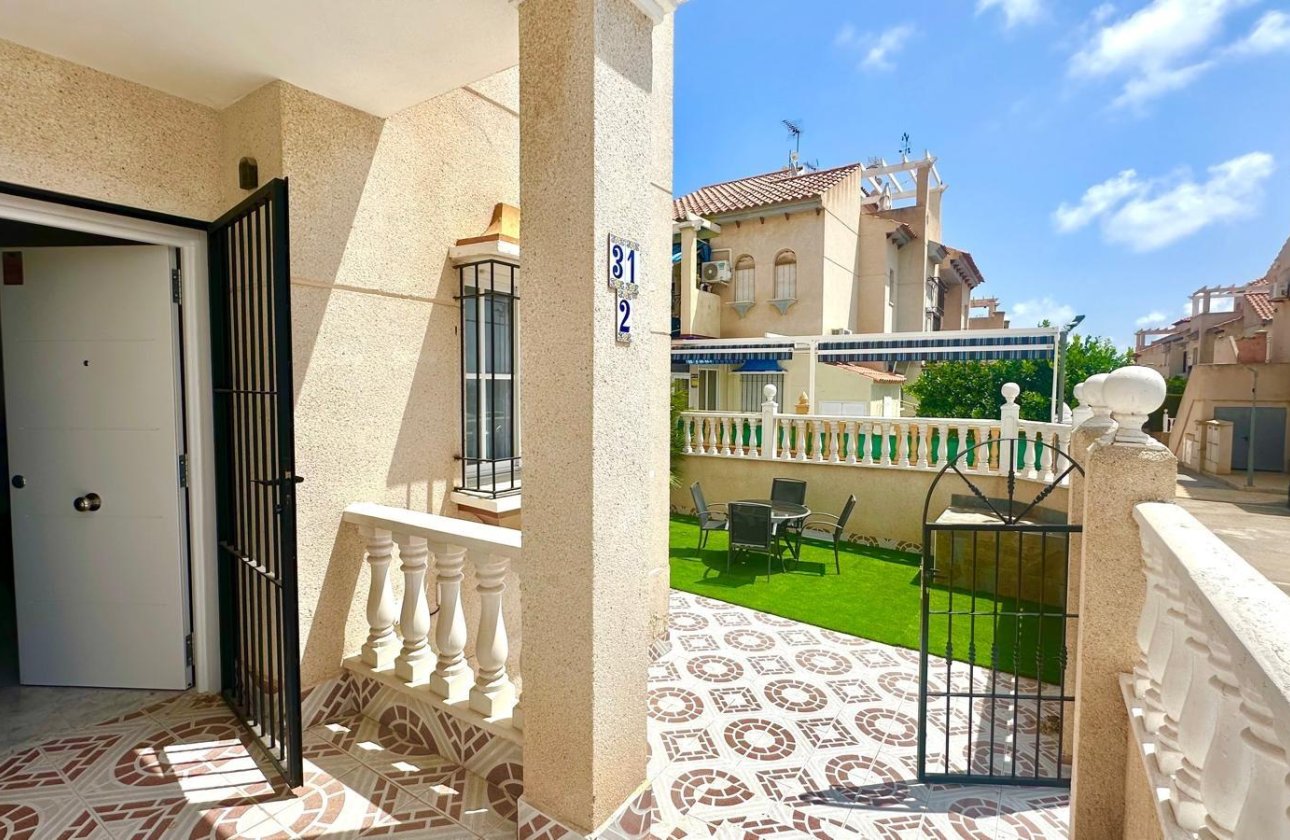 Resale - Apartment -
Orihuela Costa - Playa Flamenca