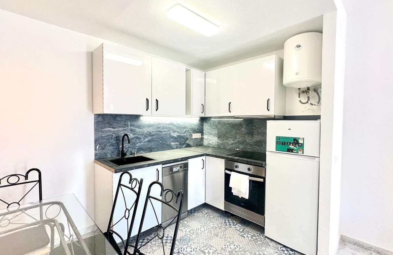 Resale - Apartment -
Orihuela Costa - Playa Flamenca