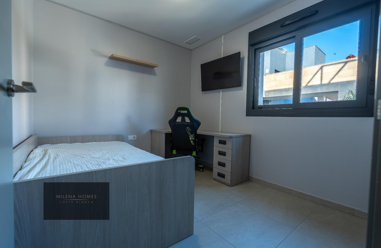 Resale - Apartment -
Orihuela Costa - Playa Flamenca