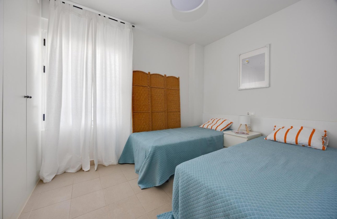 Resale - Apartment -
Orihuela Costa - Playa Flamenca