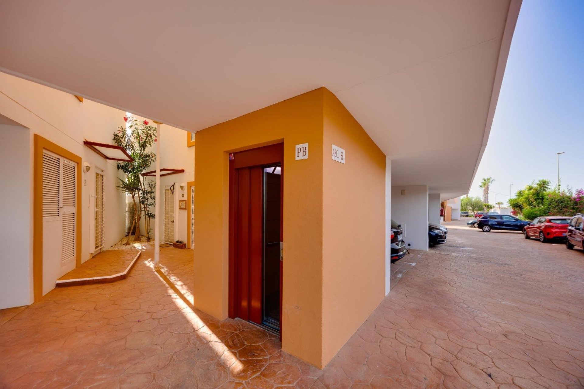 Resale - Apartment -
Orihuela Costa - Playa Flamenca