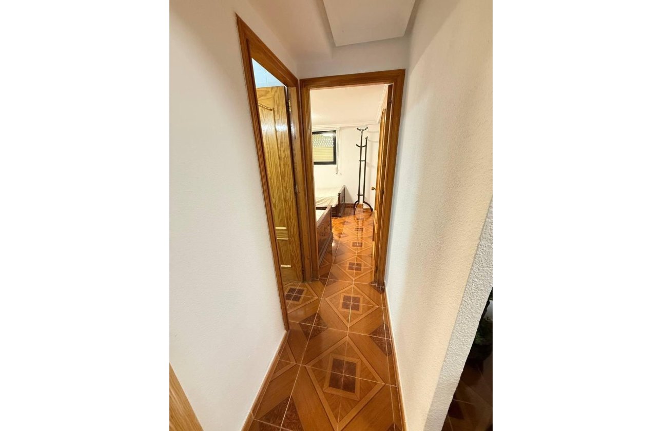 Resale - Apartment -
Orihuela Costa - Punta Prima