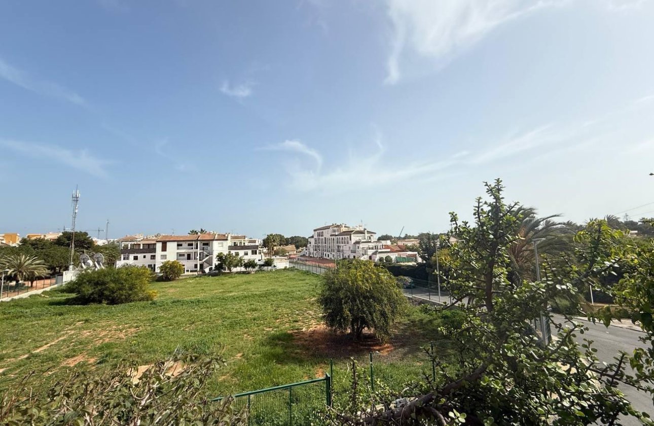 Resale - Apartment -
Orihuela Costa - Punta Prima