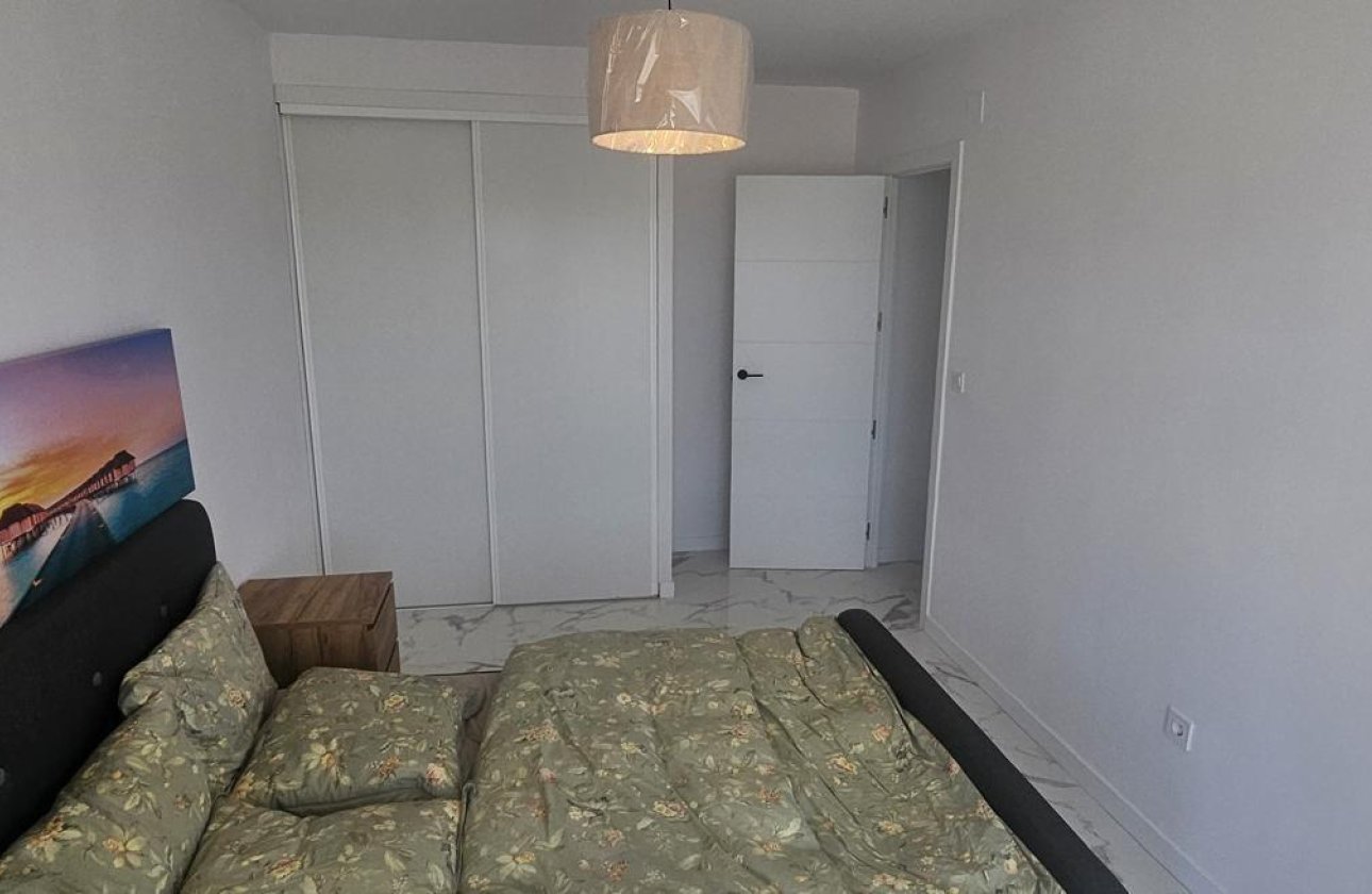 Resale - Apartment -
Orihuela Costa - Punta Prima