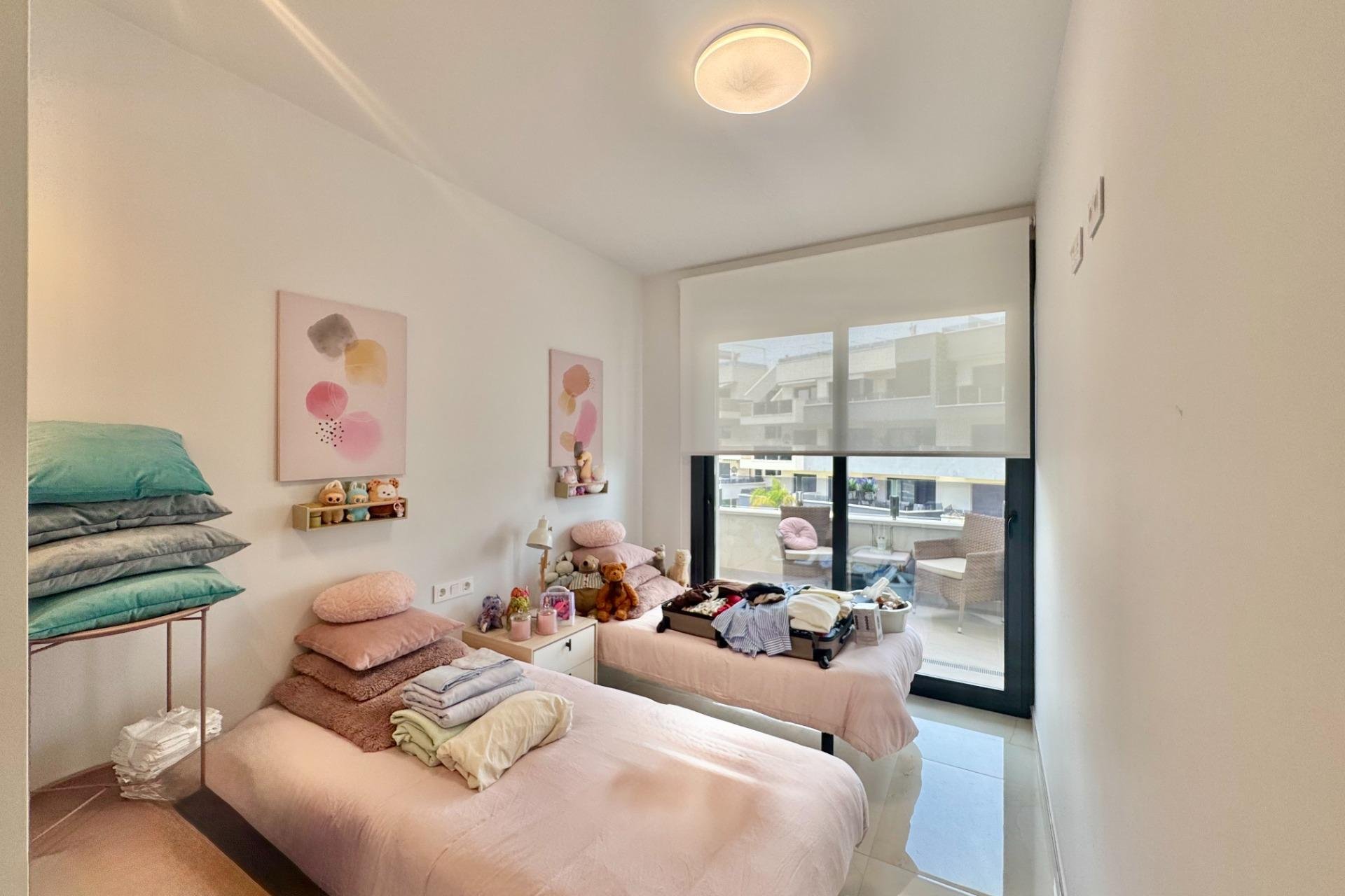 Resale - Apartment -
Orihuela Costa - Punta Prima