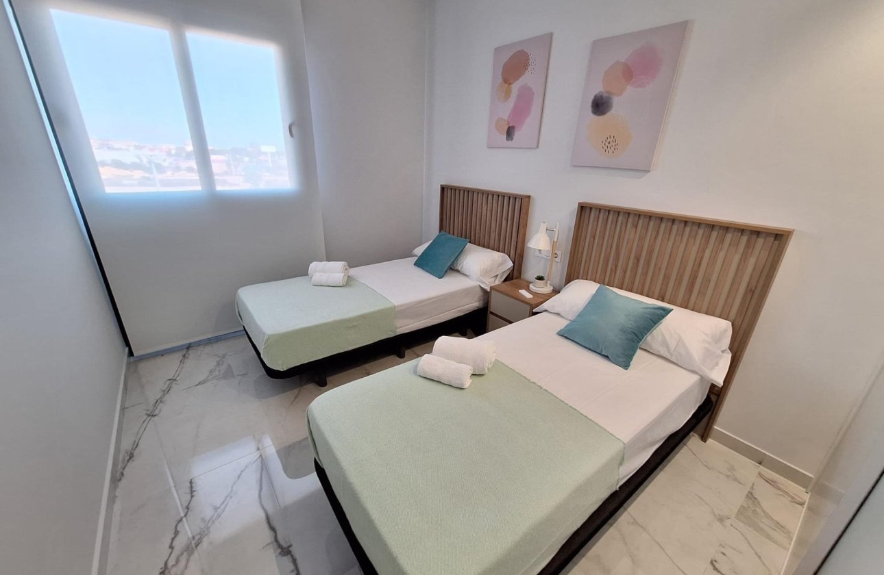Resale - Apartment -
Orihuela Costa - Punta Prima