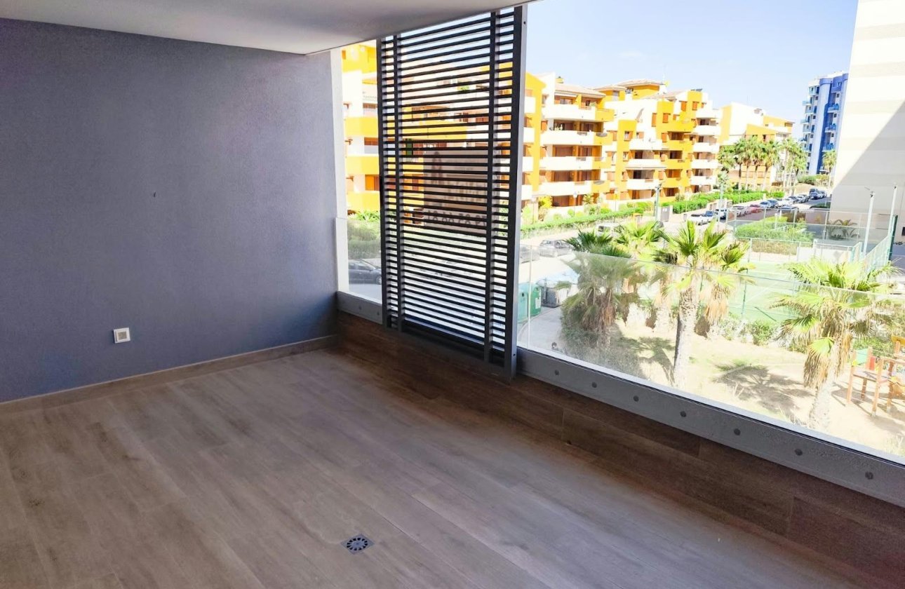 Resale - Apartment -
Orihuela Costa - Punta Prima