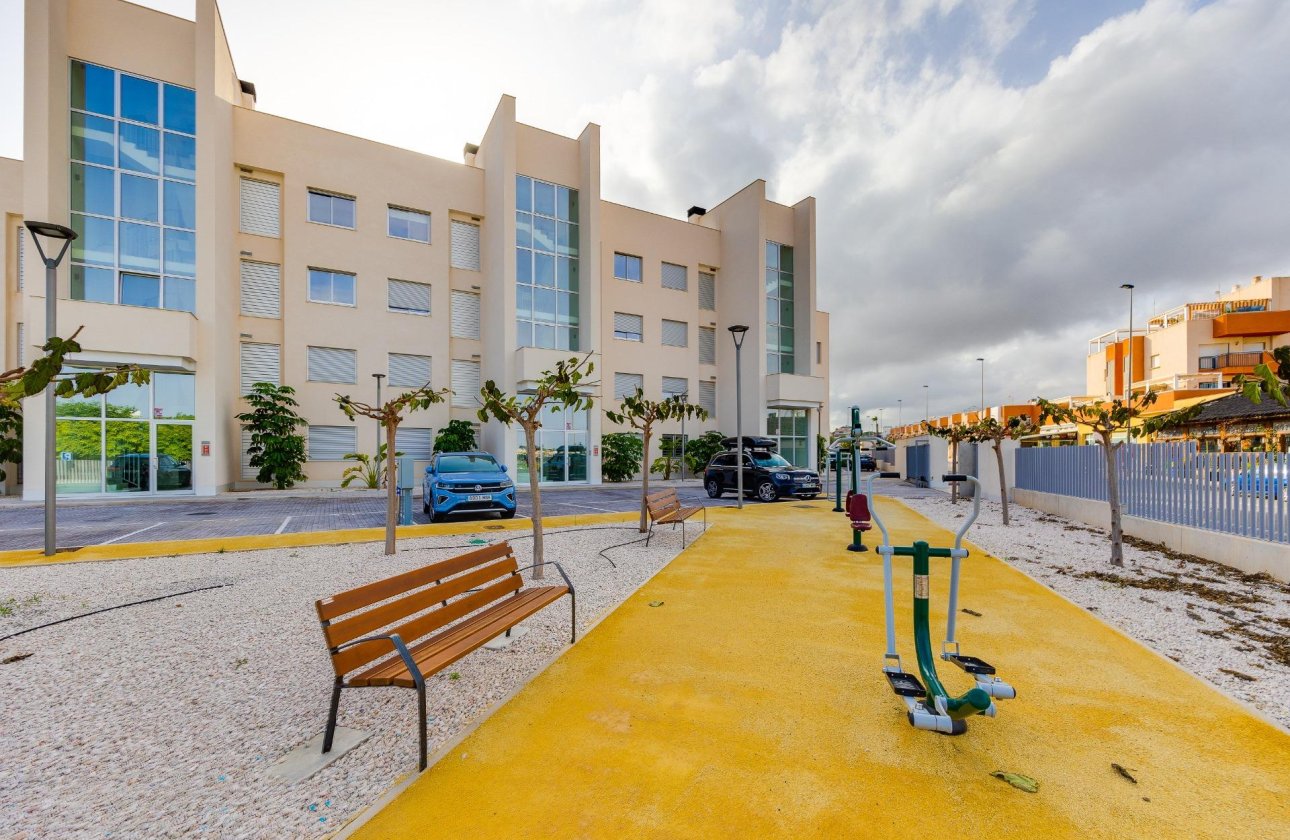 Resale - Apartment -
Orihuela Costa - Villamartín-las Filipinas