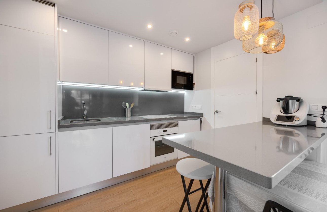 Resale - Apartment -
Orihuela Costa - Villamartín-las Filipinas