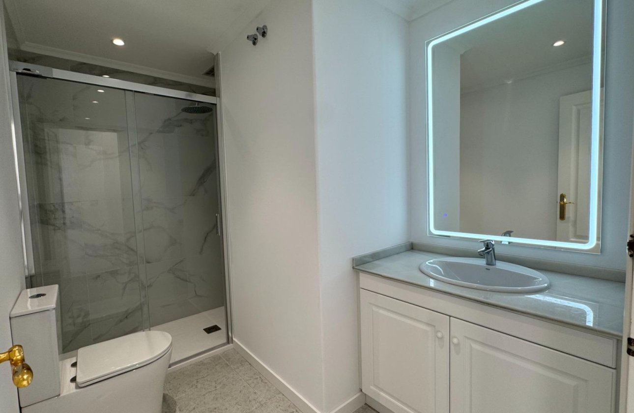 Resale - Apartment -
Orihuela Costa - Villamartín-las Filipinas